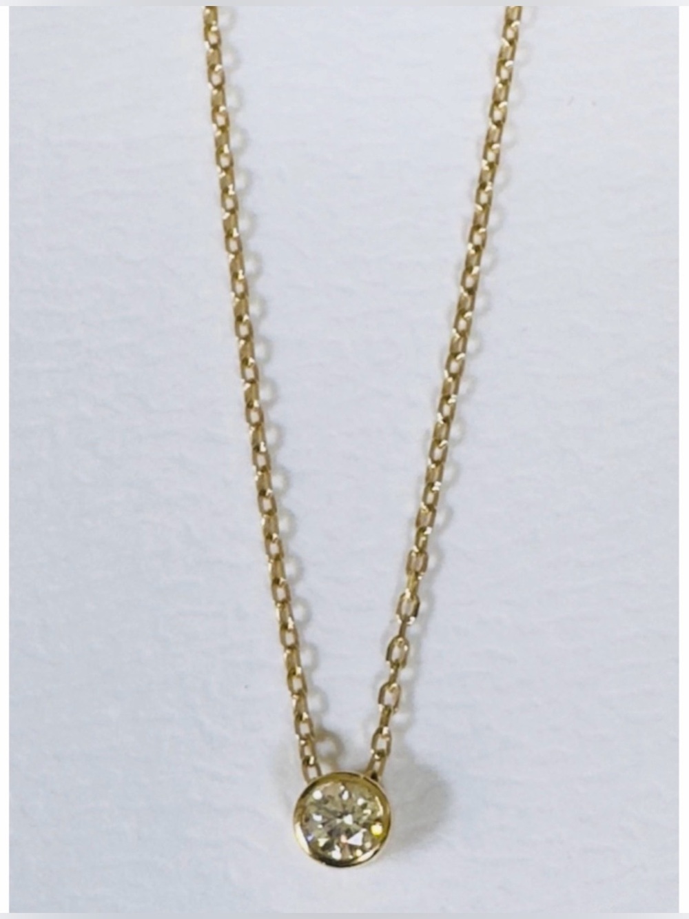 Pandora Era Bezel 14k Gold Lab-grown Diamond Pendant Necklace
0.15ct TW